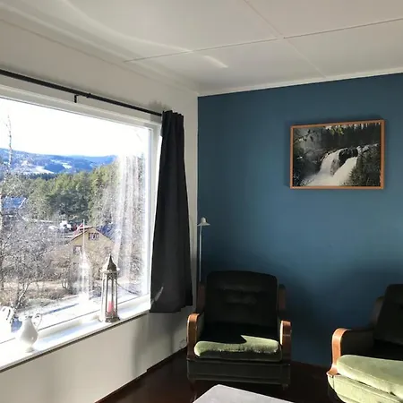 Furulund فندق مبيت وإفطار Ron
