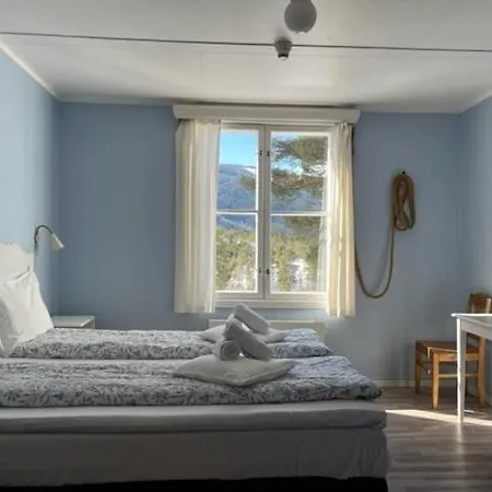 Furulund 2* Ron