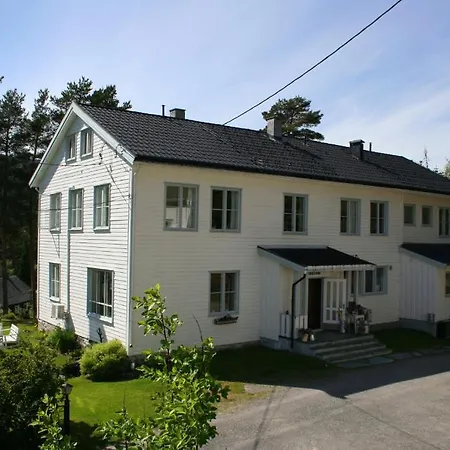 Furulund Bed & Breakfast 2*