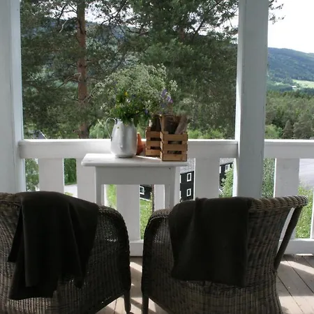 Bed & Breakfast Furulund 2*