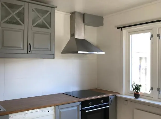 Bed & Breakfast Furulund 2*