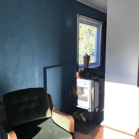 Furulund فندق مبيت وإفطار 2*