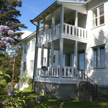 Bed & Breakfast Furulund Ron