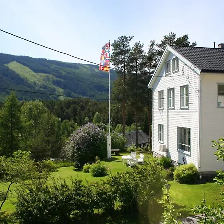 Bed & Breakfast Furulund Ron