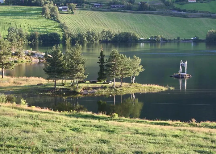 Bed & Breakfast Furulund Ron